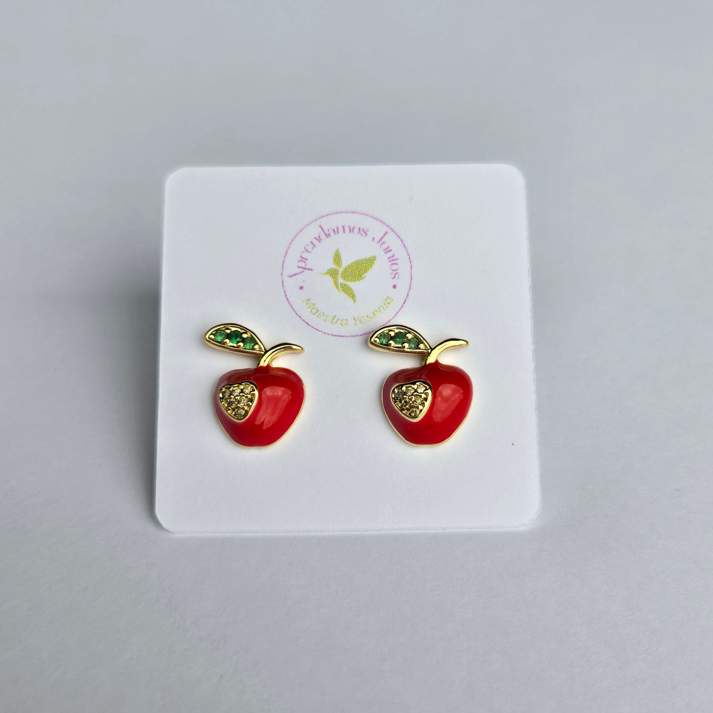 Aretes con diseño de Manzana