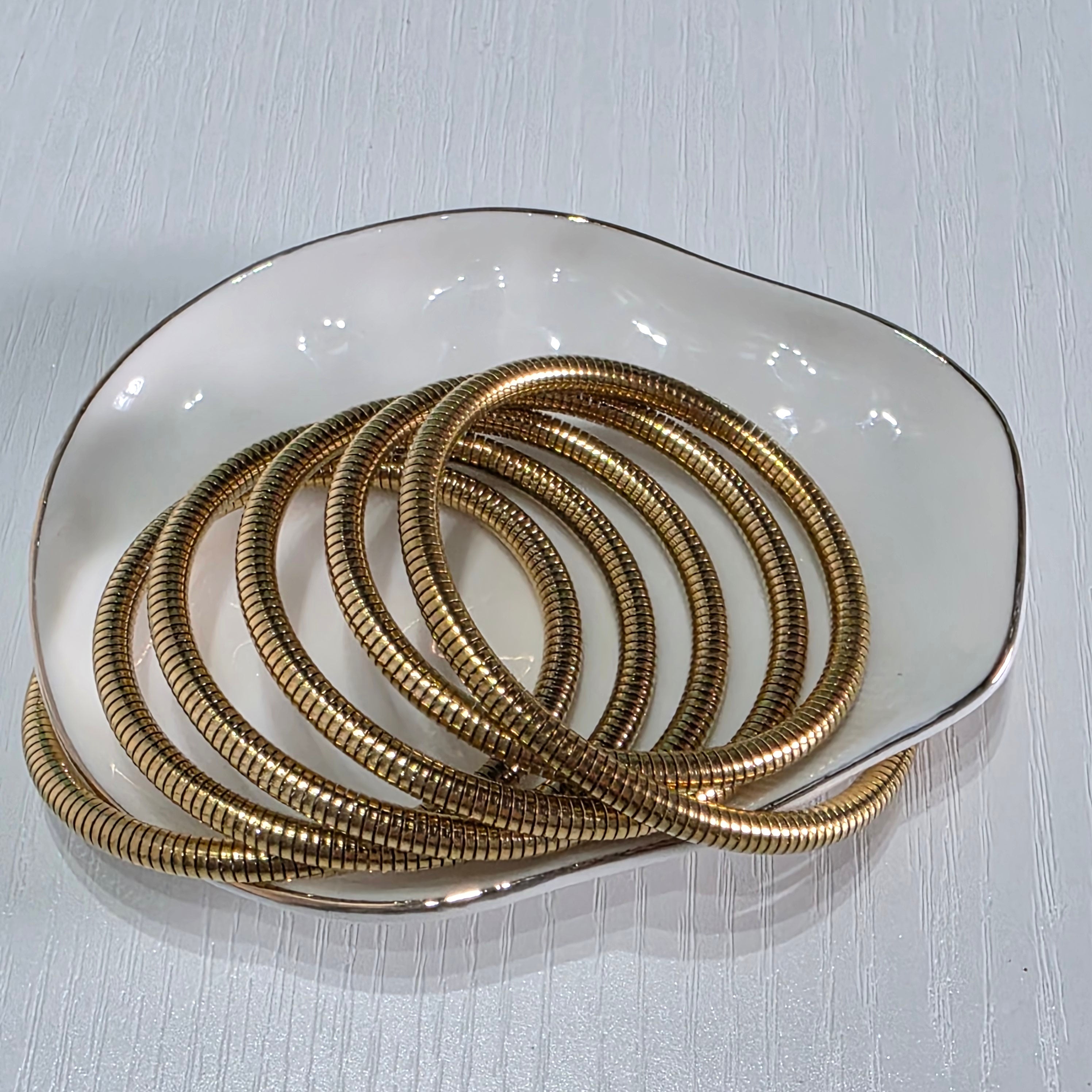 ✨ Pulsera Serpentina Dorada o Plateada – Elegancia Flexible para tu Estilo Diario ✨