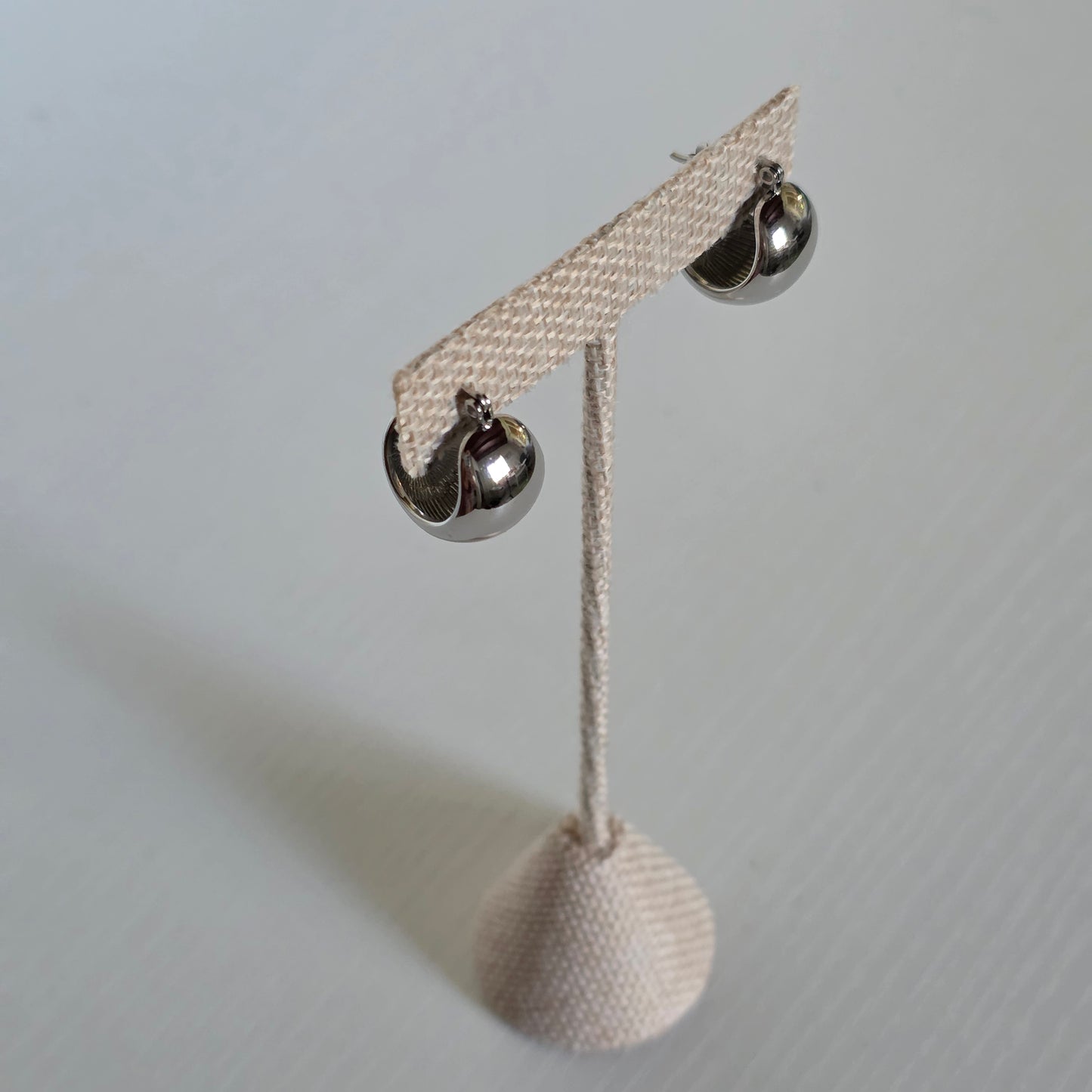 Aretes Minimalistas y Elegantes